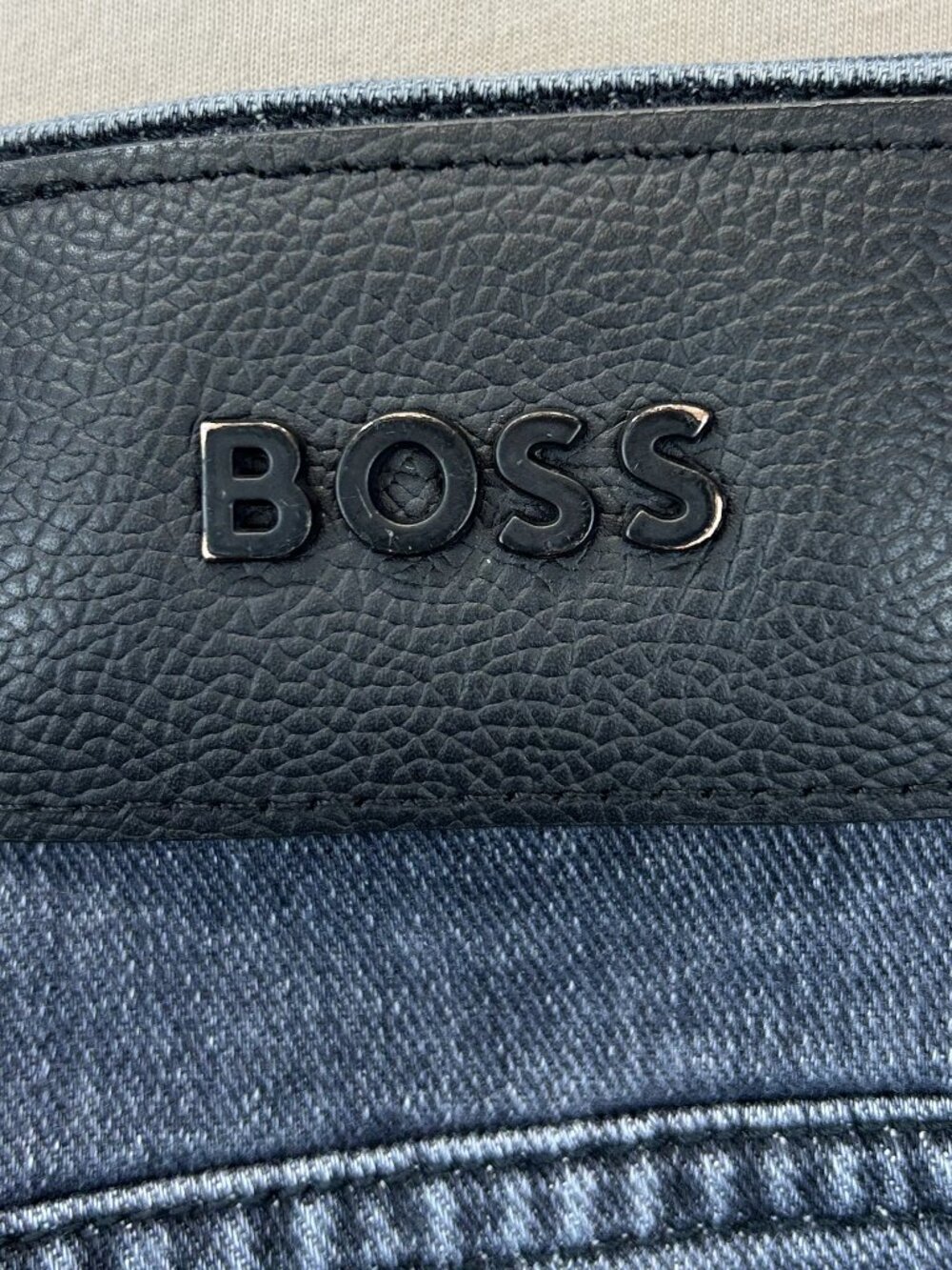 Hugo Boss Delaware Slim Fit Jeans Mens 36x29.5 Gray Candiani ITALY Denim Stretch